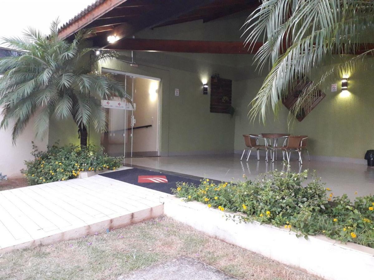 Emmis Park Hotel Aparecida do Taboado Екстер'єр фото